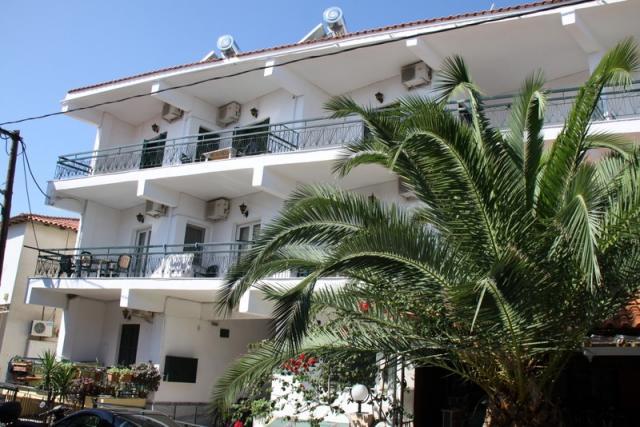 Eliza Studios And Apartments Pefkochori Bagian luar foto