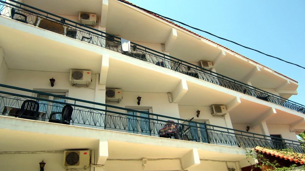 Eliza Studios And Apartments Pefkochori Bagian luar foto
